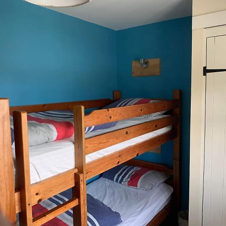 The Hayloft Villa Bude Bagian luar foto